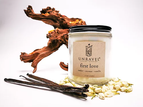 Unravel Luxury Candles: First Love
